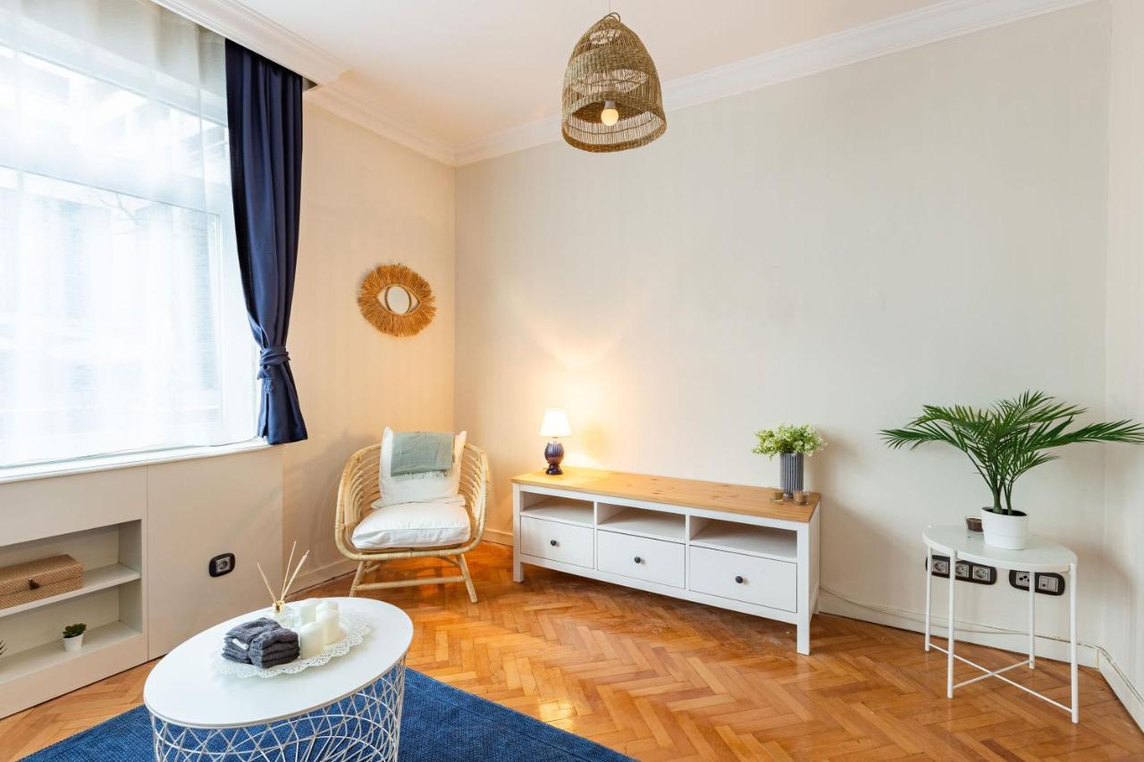 Flat With Excellent Location In Tesvikiye, Sisli Istanbul Exterior photo